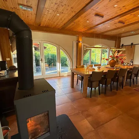 Private Secluded For 20 Guests On Large Private Estate - - Tenniscourt - Savone Villa *