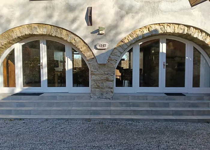 Private Secluded For 20 Guests On Large Private Estate - - Tenniscourt - Savone Villa Cairo Montenotte